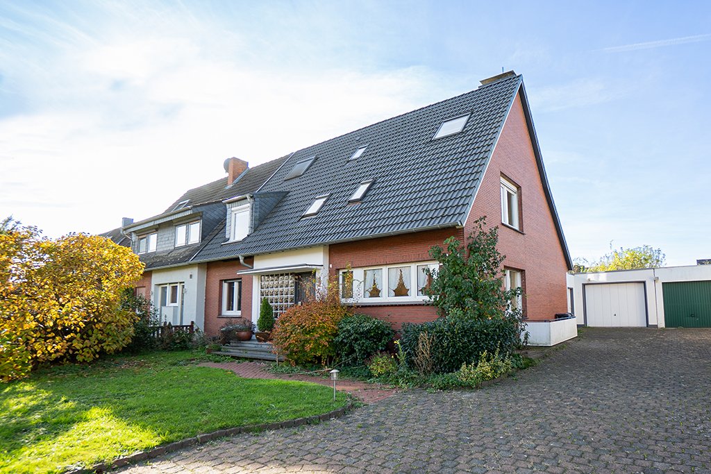 Foto -verkauft- Zweifamilienhaus in H�nxe-Bruckhausen