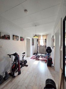 Flur 1. OG Repr�sentativ wohnen, arbeiten und famili�r Leben