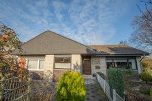 Hauseingang Hier ist ein Wohnen bis ins hohe Alter m�glich! Sch�ner Bungalow mit gro�em Grundst�ck