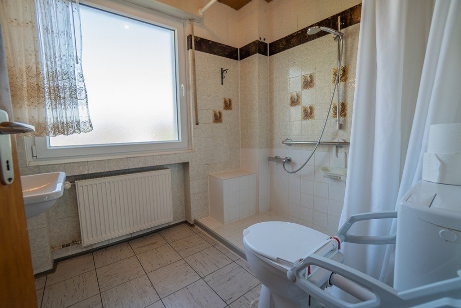 Das Badezimmer Bild 2 Reihenmittelhaus H�nxe-Bruckhausen