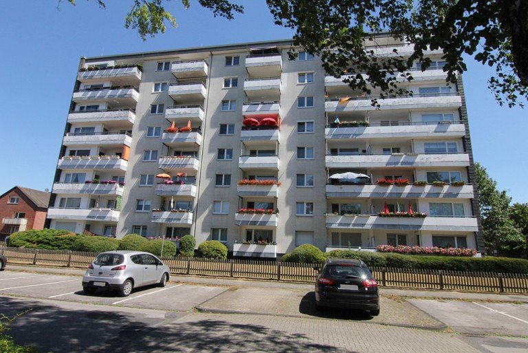 R�ckansicht des Hauses Voerde Etagenwohnung Sch�ne Kapitalanlage im Herzen von Friedrichsfeld mit gro�em Balkon und Aufzug