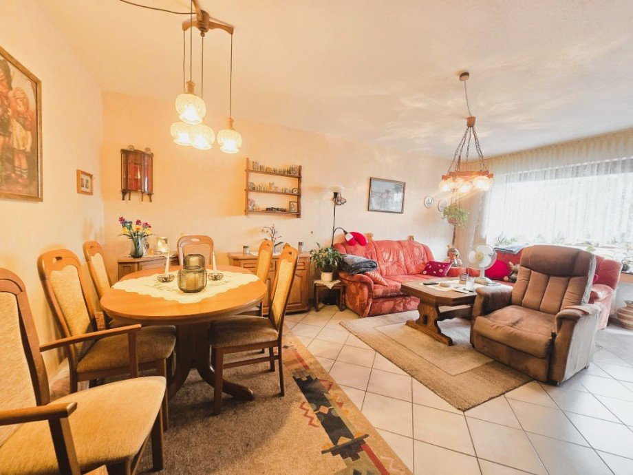 Das Wohnzimmer Bild 1 Etagenwohnung Voerde