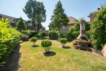Blick in den Garten Erf�llen Sie sich Ihren Wohntraum in dieser gro�z�gigen und liebevoll gepflegten Doppelhaush�lfte