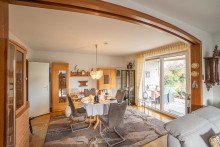 Das Esszimmer Hier ist ein Wohnen bis ins hohe Alter m�glich! Sch�ner Bungalow mit gro�em Grundst�ck