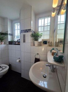 G�ste WC Repr�sentativ wohnen, arbeiten und famili�r Leben