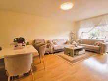 Das Wohnzimmer Bild 1 Sch�ne Kapitalanlage im Herzen von Friedrichsfeld mit gro�em Balkon und Aufzug